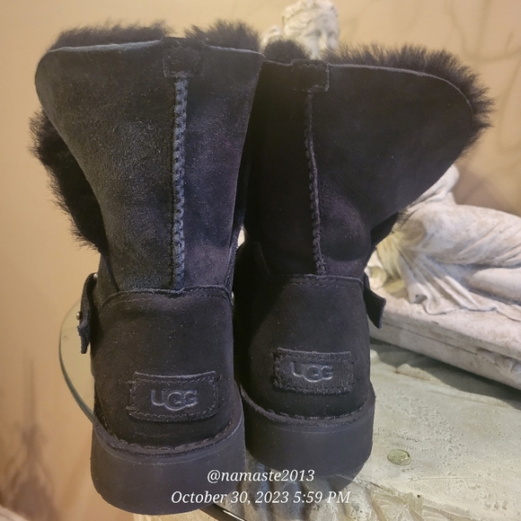 UGG Women's Syden Black Suede Sheepskin Cuffable Boots 1120702  Sz 9M NWT #609 - Picture 7 of 15